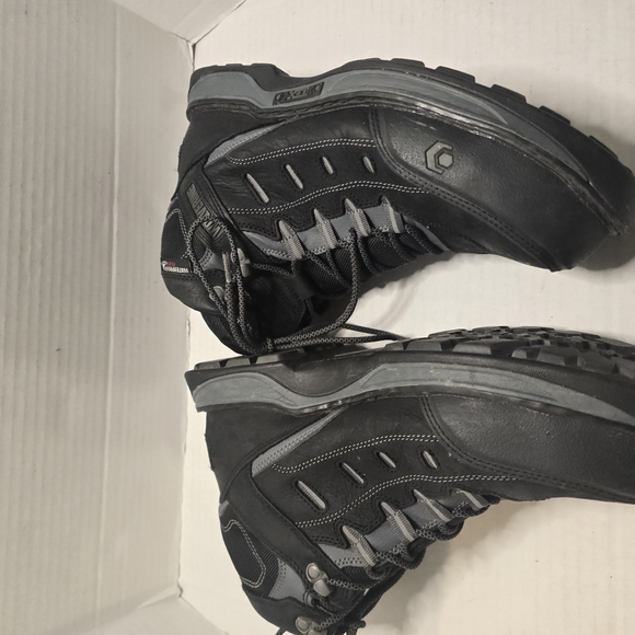 Men\'s Black‎ Hiking Boots